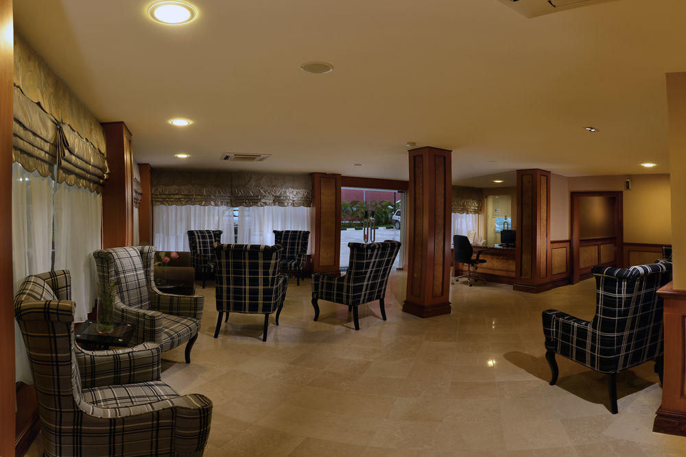 The Capital Residence Suites Bandar Seri Begawan Buitenkant foto