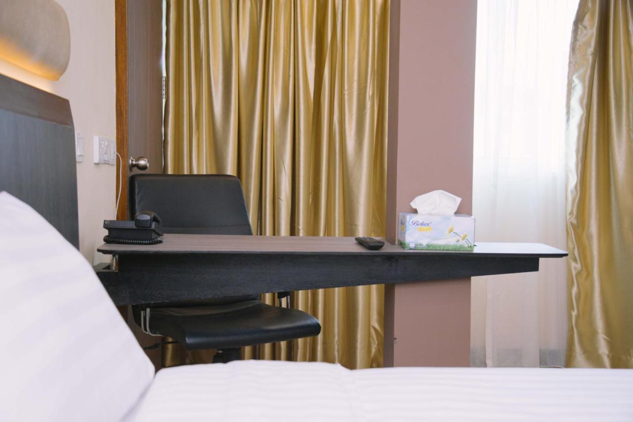 The Capital Residence Suites Bandar Seri Begawan Buitenkant foto