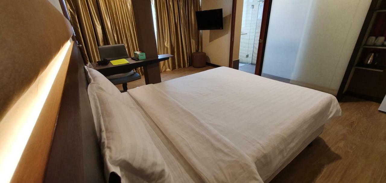 The Capital Residence Suites Bandar Seri Begawan Buitenkant foto